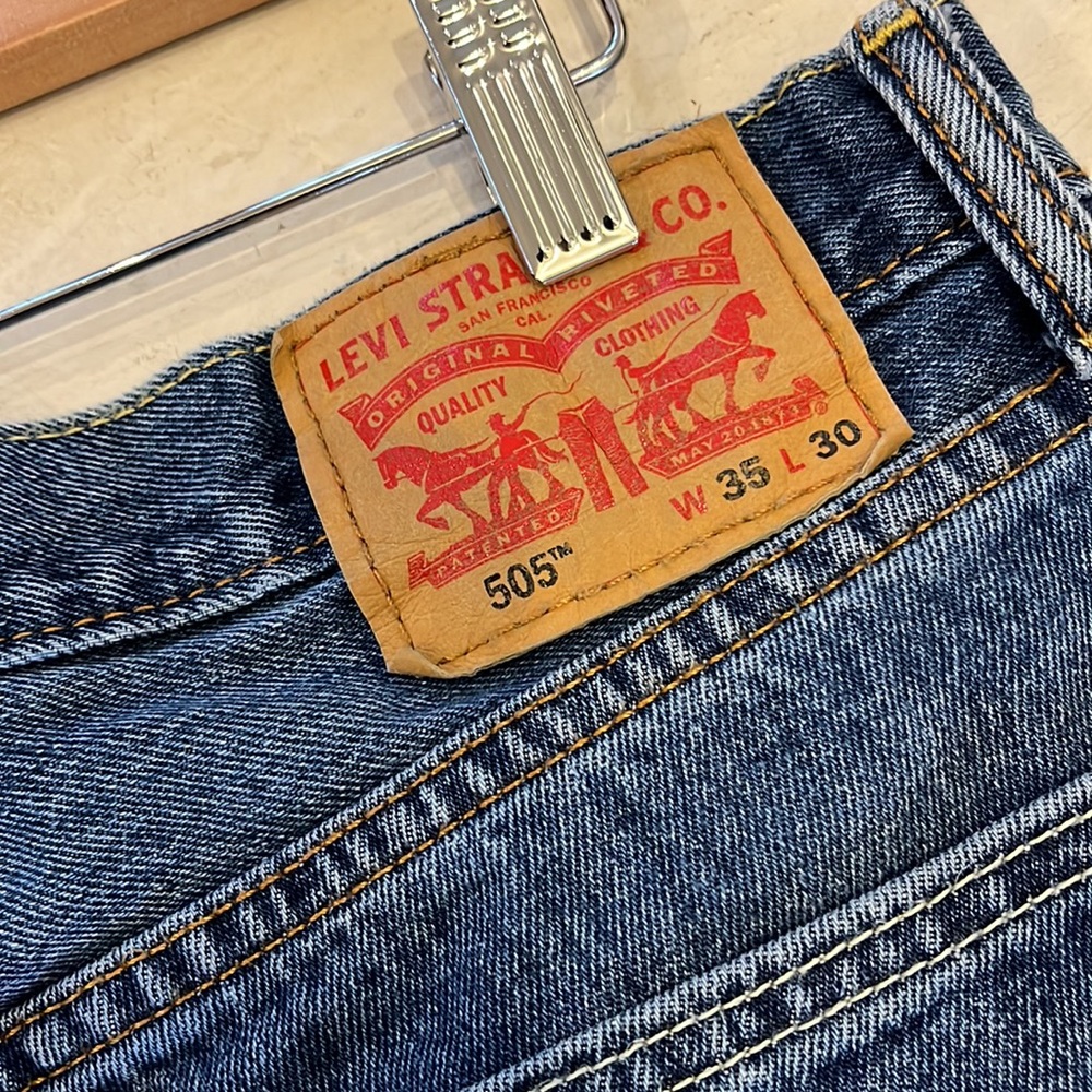 LEVIS 505 Straight Leg 👖 - Picture 3 of 4